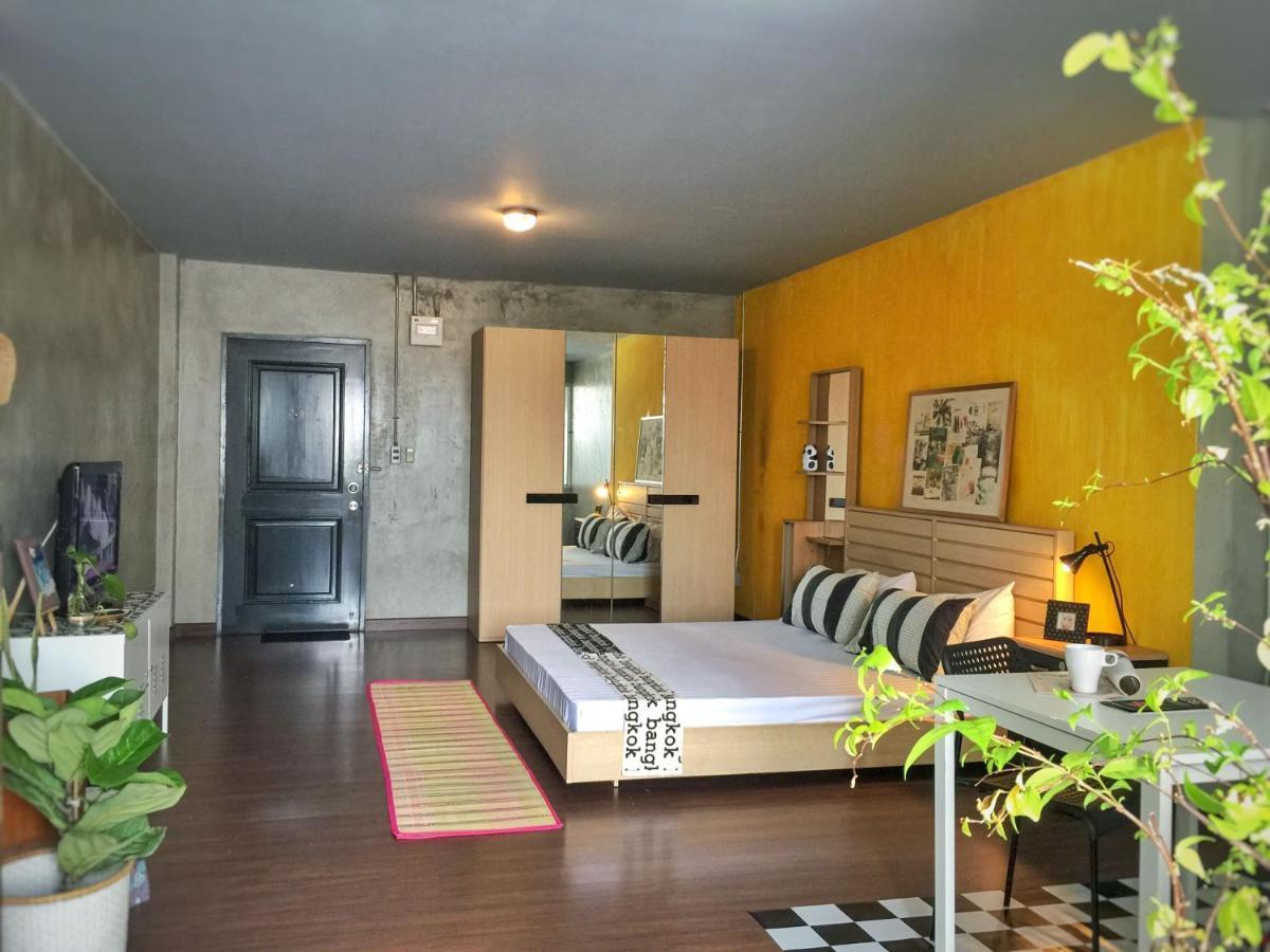 Albergue Five Stars Ratchada 19 Bangkok Exterior foto