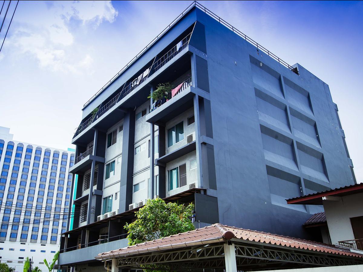 Albergue Five Stars Ratchada 19 Bangkok Exterior foto